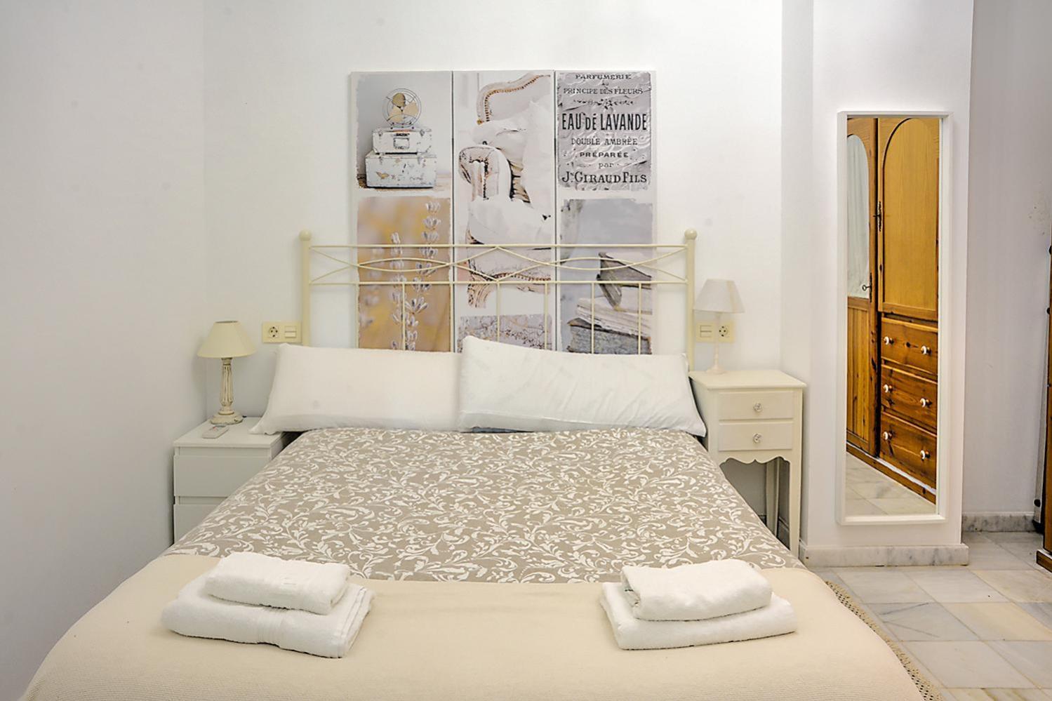 Apartamento En Calle Regla Sanz Севилья Экстерьер фото